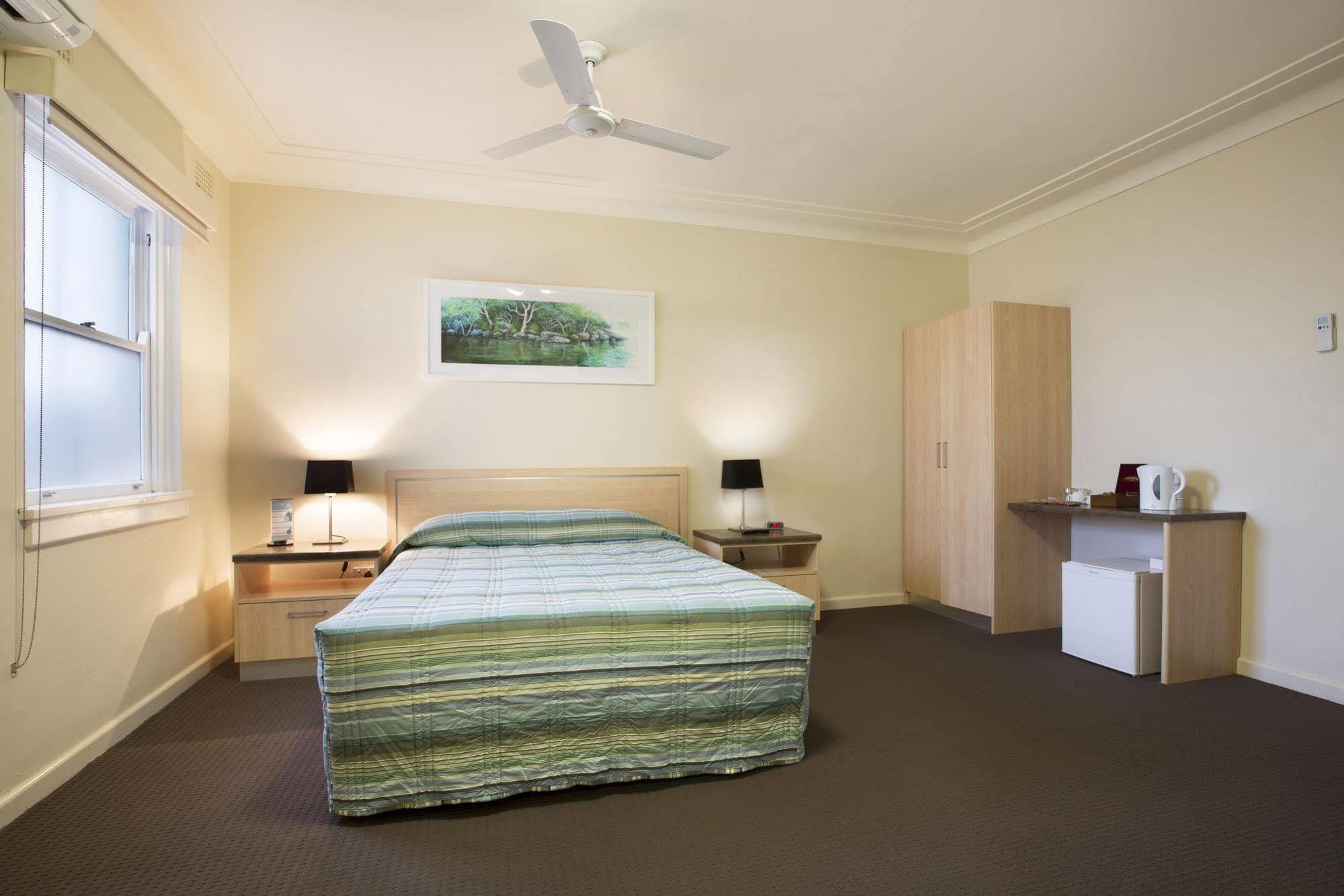 Hotel Nightcap At Ocean Beach Hotel 3*